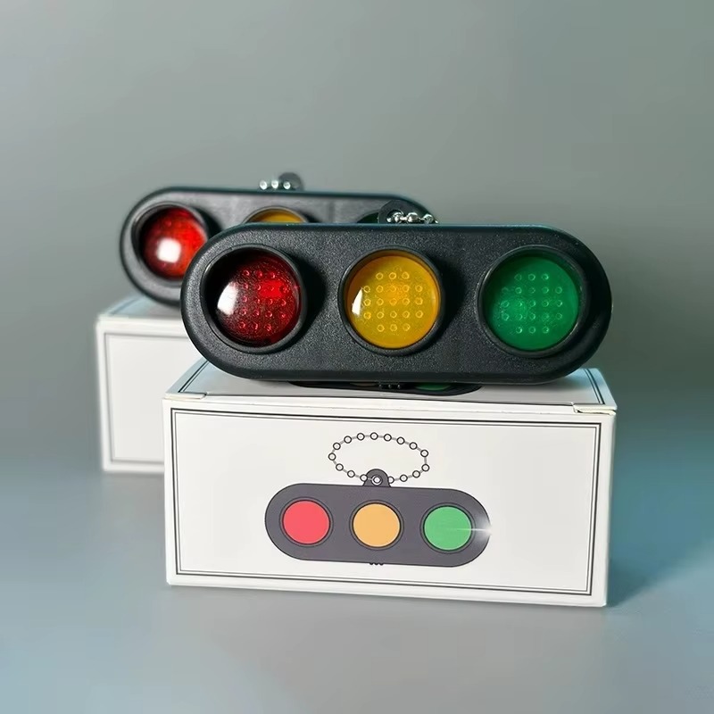 Sound & Light Traffic Light Keychain Toy - Image 4
